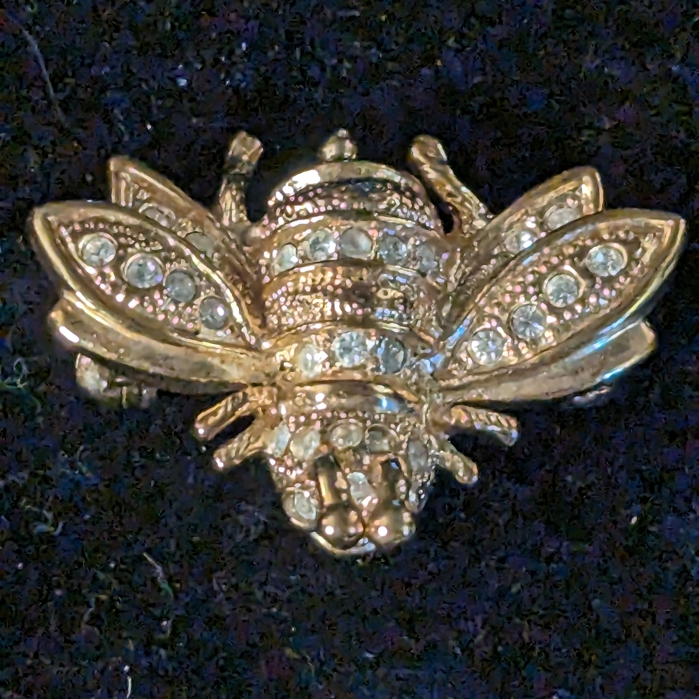 Vintage Gold Tone Rhinestone Bee Brooch
